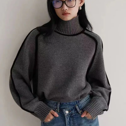 Lara - Turtleneck Sweater